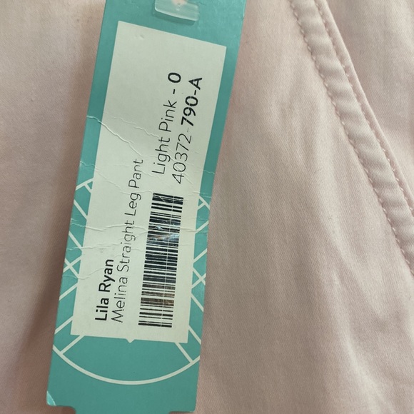 Women’s Capri stretch material pink pants. Size 0 - Picture 2 of 7